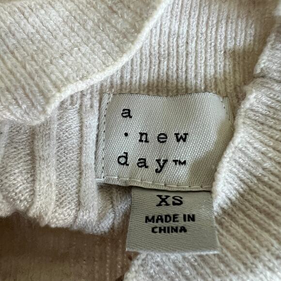 A New Day Women's Oatmeal Mock Turtleneck Ribbed Sweater - Size XS - NWT - Picture 2 of 8